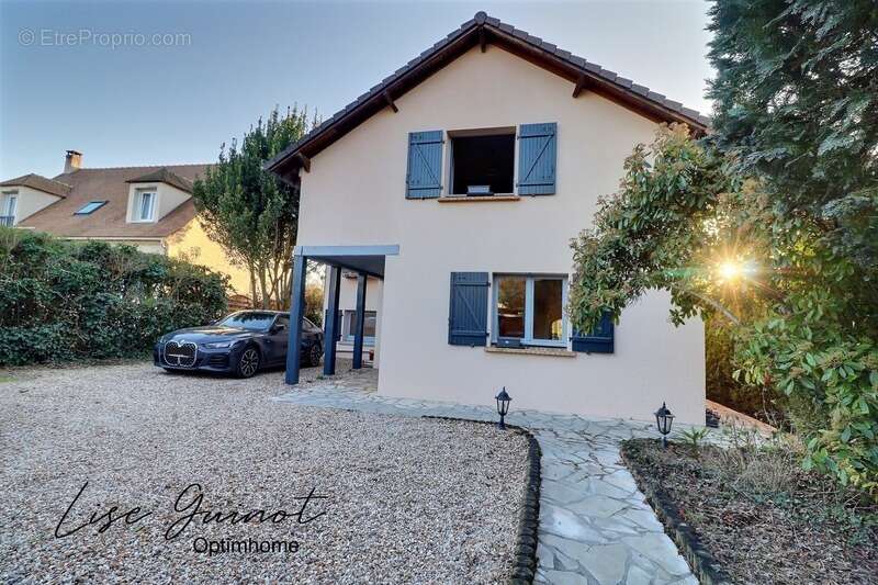 Maison à MAULE