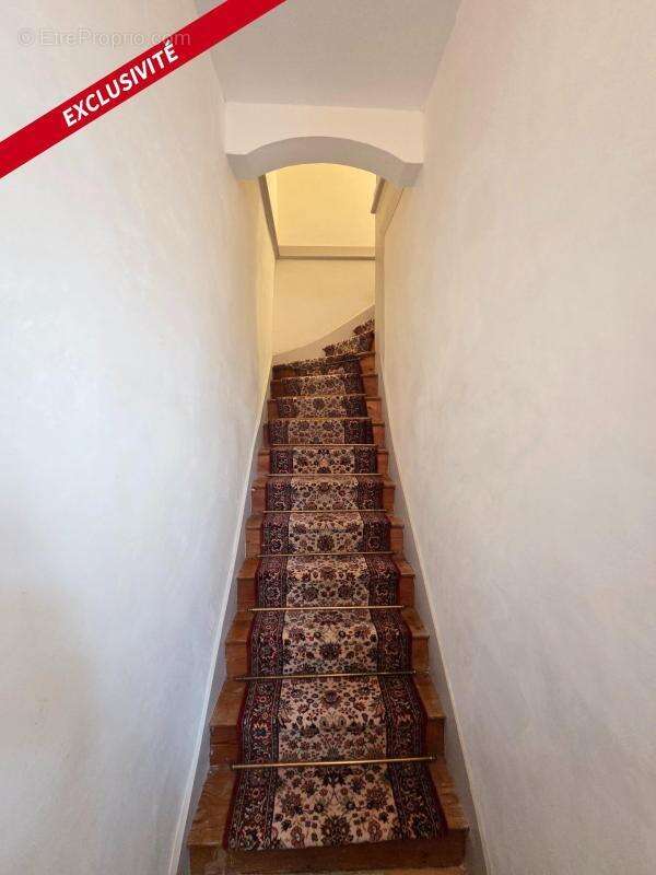 Appartement à SAINT-JEAN-D'ANGELY