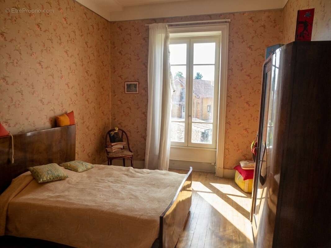 Maison à TREPT