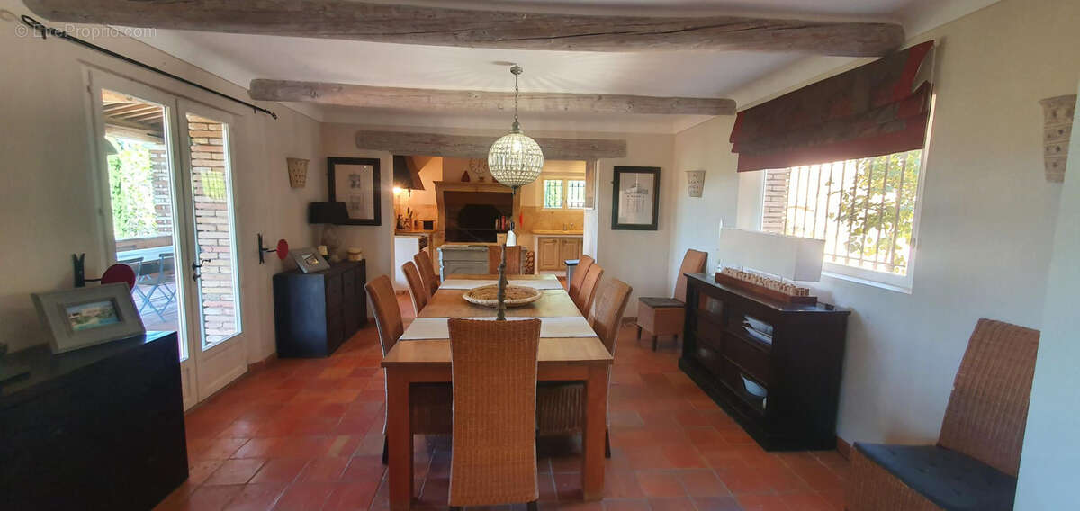 Maison à PLAN-DE-LA-TOUR