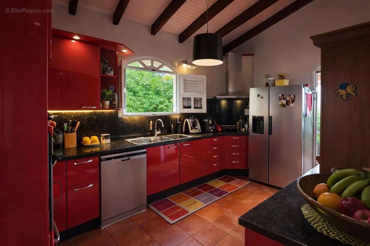 Maison à LES TROIS-ILETS