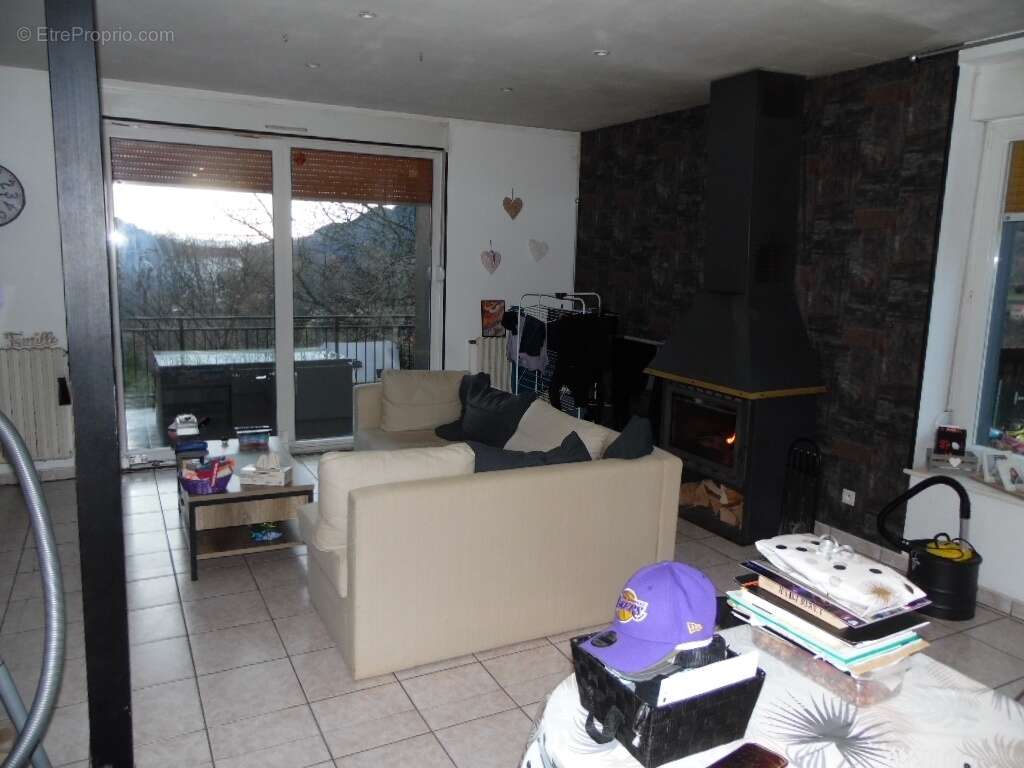 Maison à SENONES