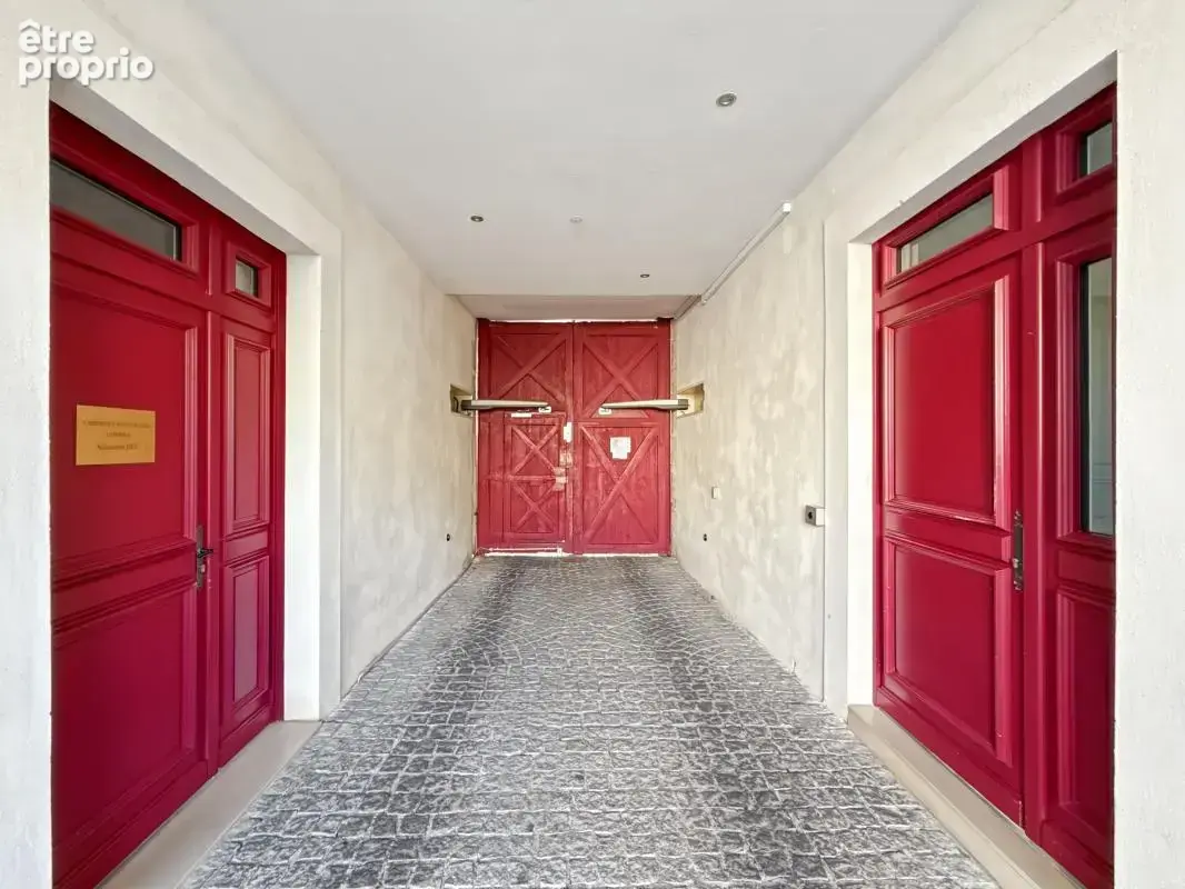 Confort, sécurité et vie à pied, lumineux avec stationnement privé proche centre ville  - photo 13