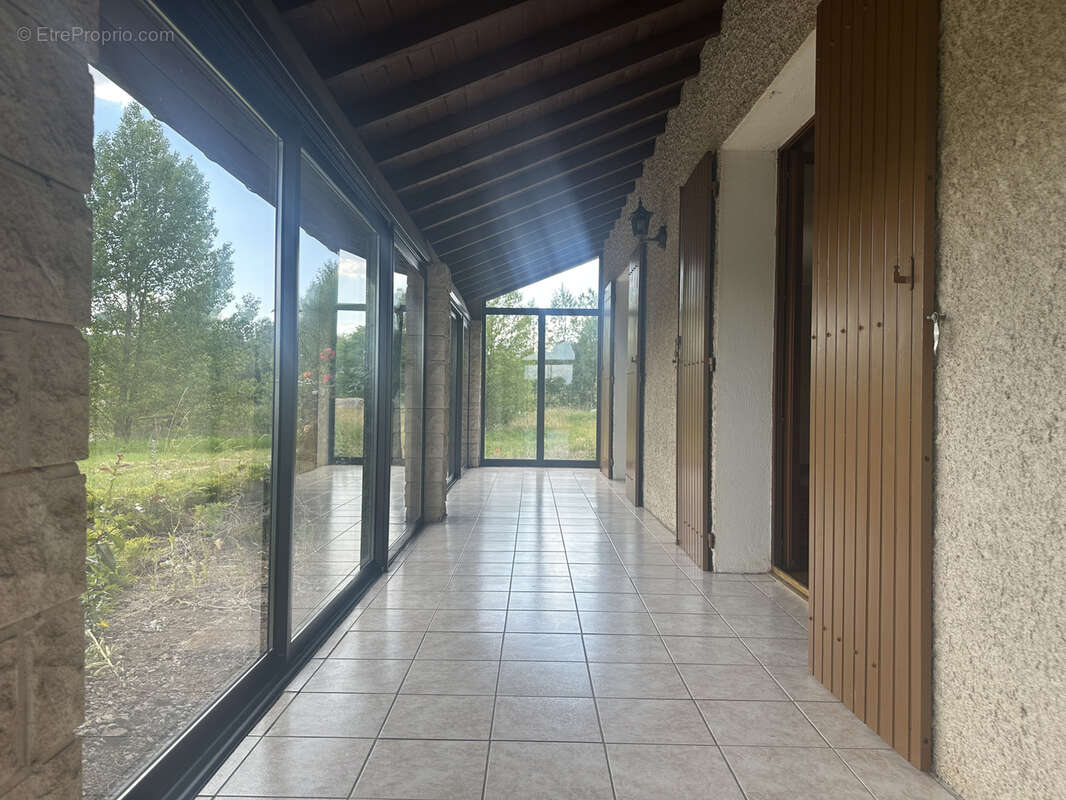 Maison à SAINT-CHRISTOPHE-SUR-DOLAISON