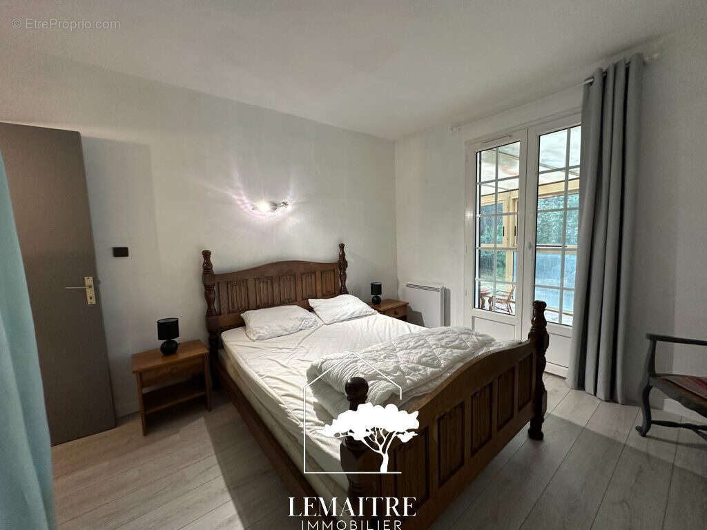 Maison à LES MATHES