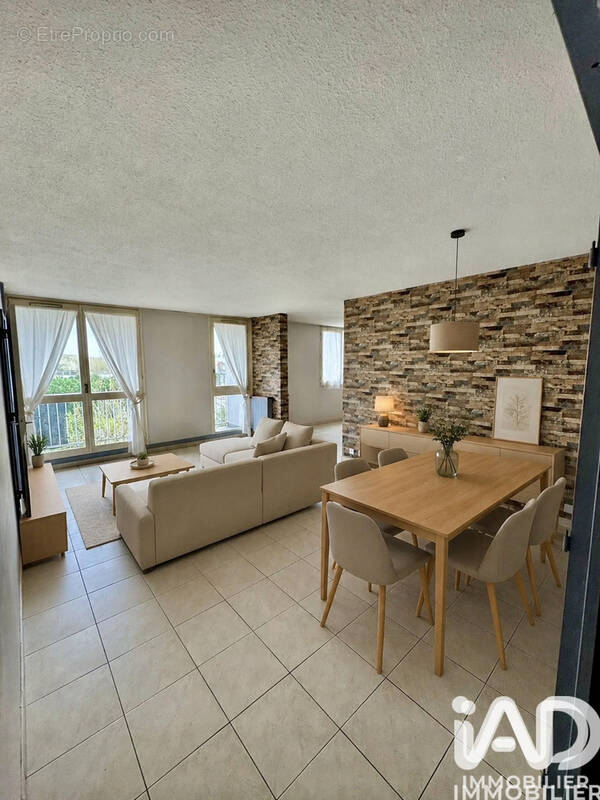 Photo 1 - Appartement à QUINCY-SOUS-SENART