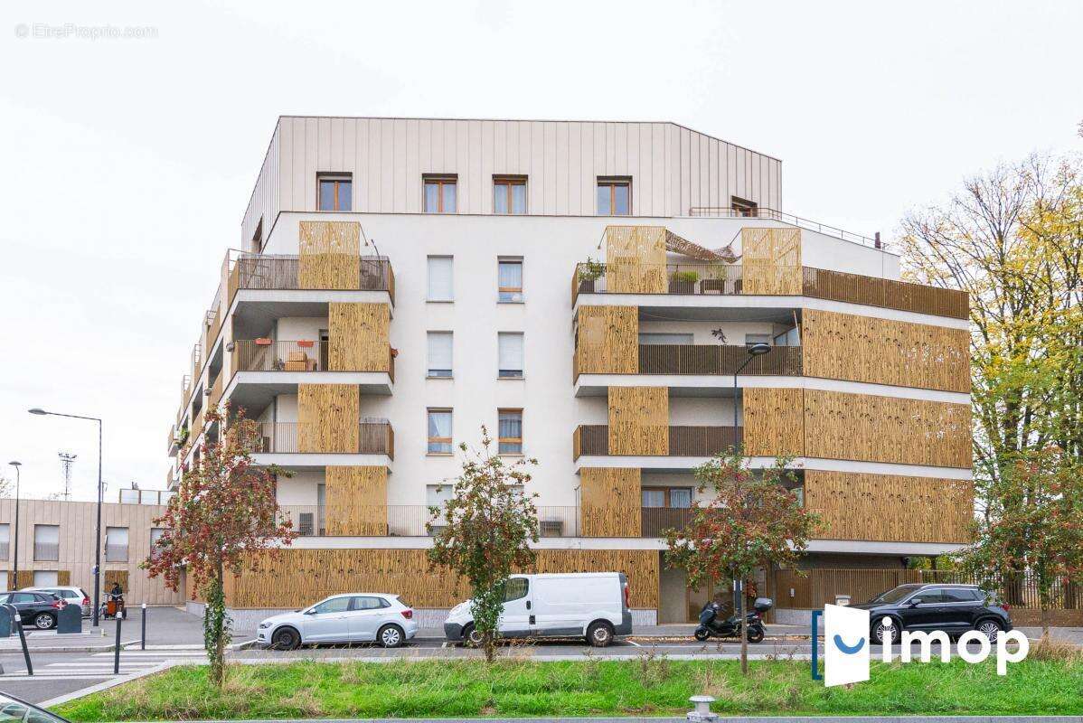 Appartement à SAINT-DENIS