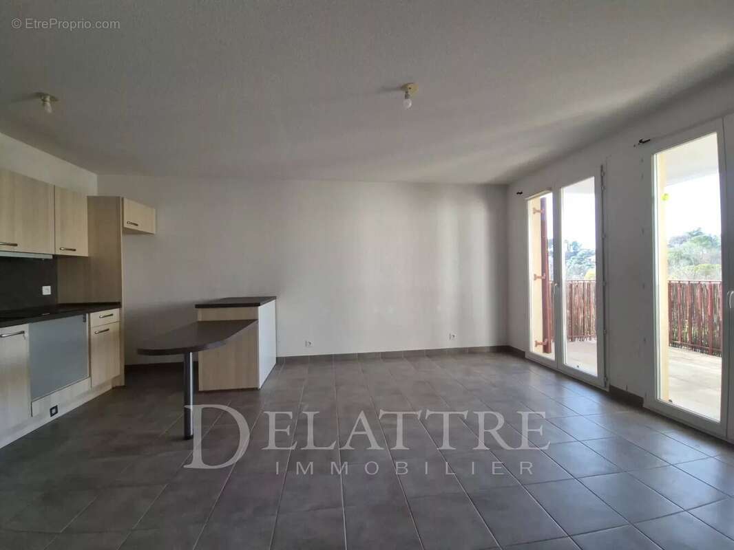 Appartement à LE ROURET