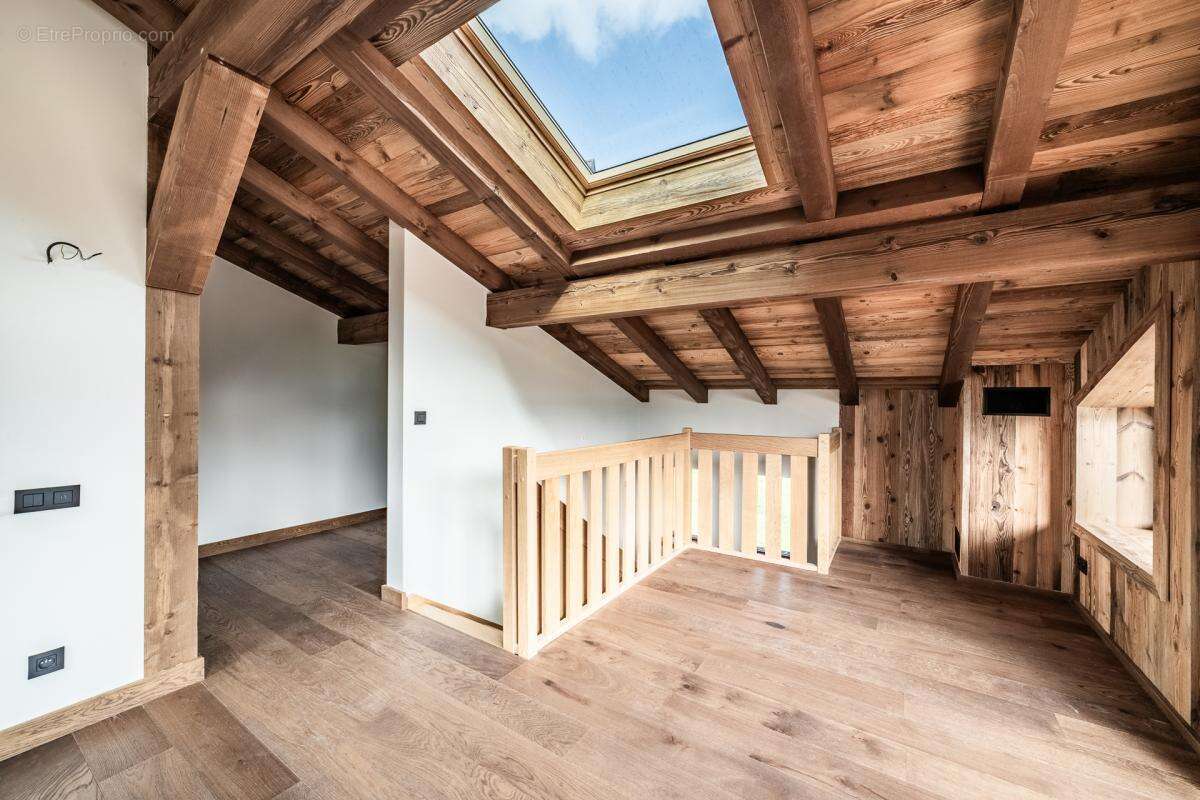 Luxueux chalet neuf en plein cœur des Gets - photo 18