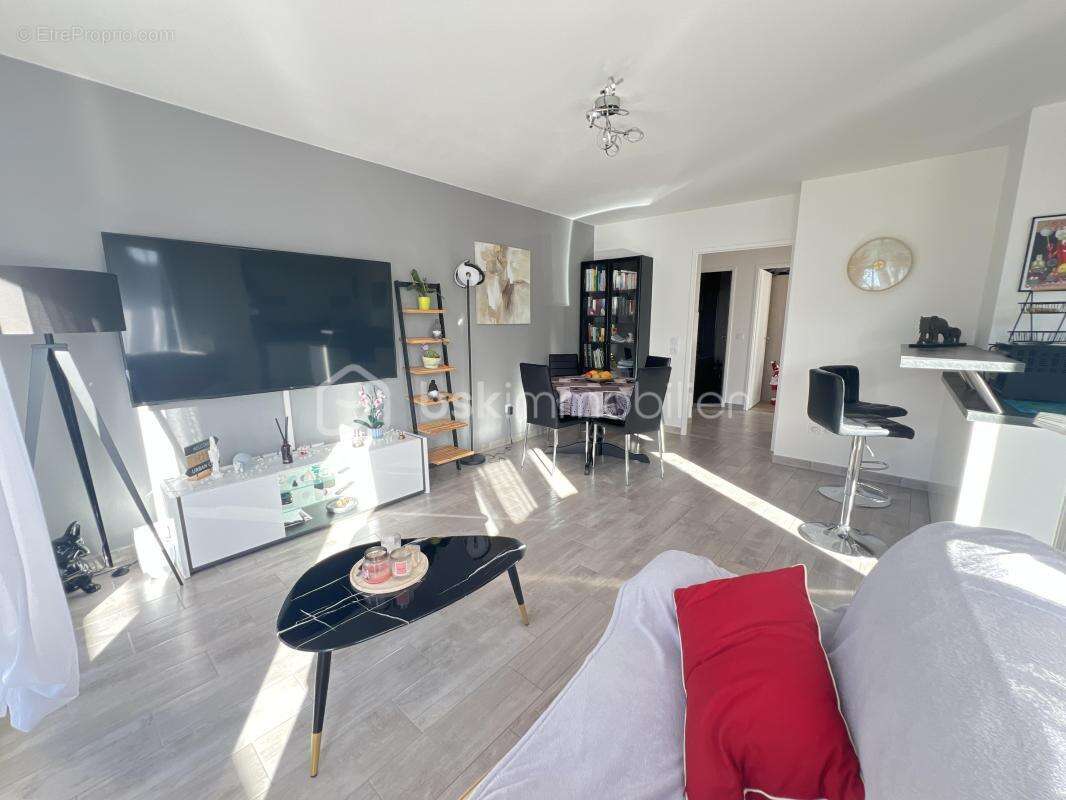 Appartement à L'ETANG-LA-VILLE