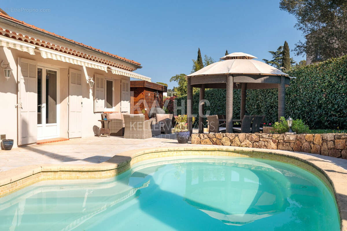 Maison à MOUGINS