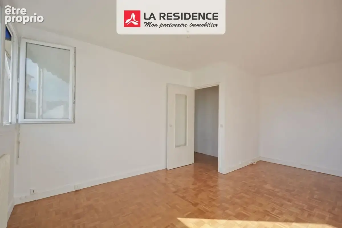 Appartement 1 pièce 28 m² à vendre à Boulogne-Billancourt (92100) - photo 4