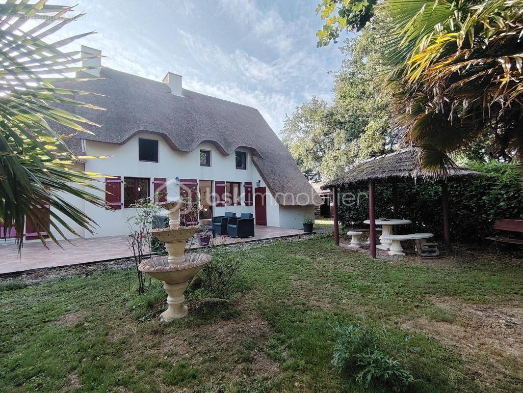 Maison à SAINT-LYPHARD