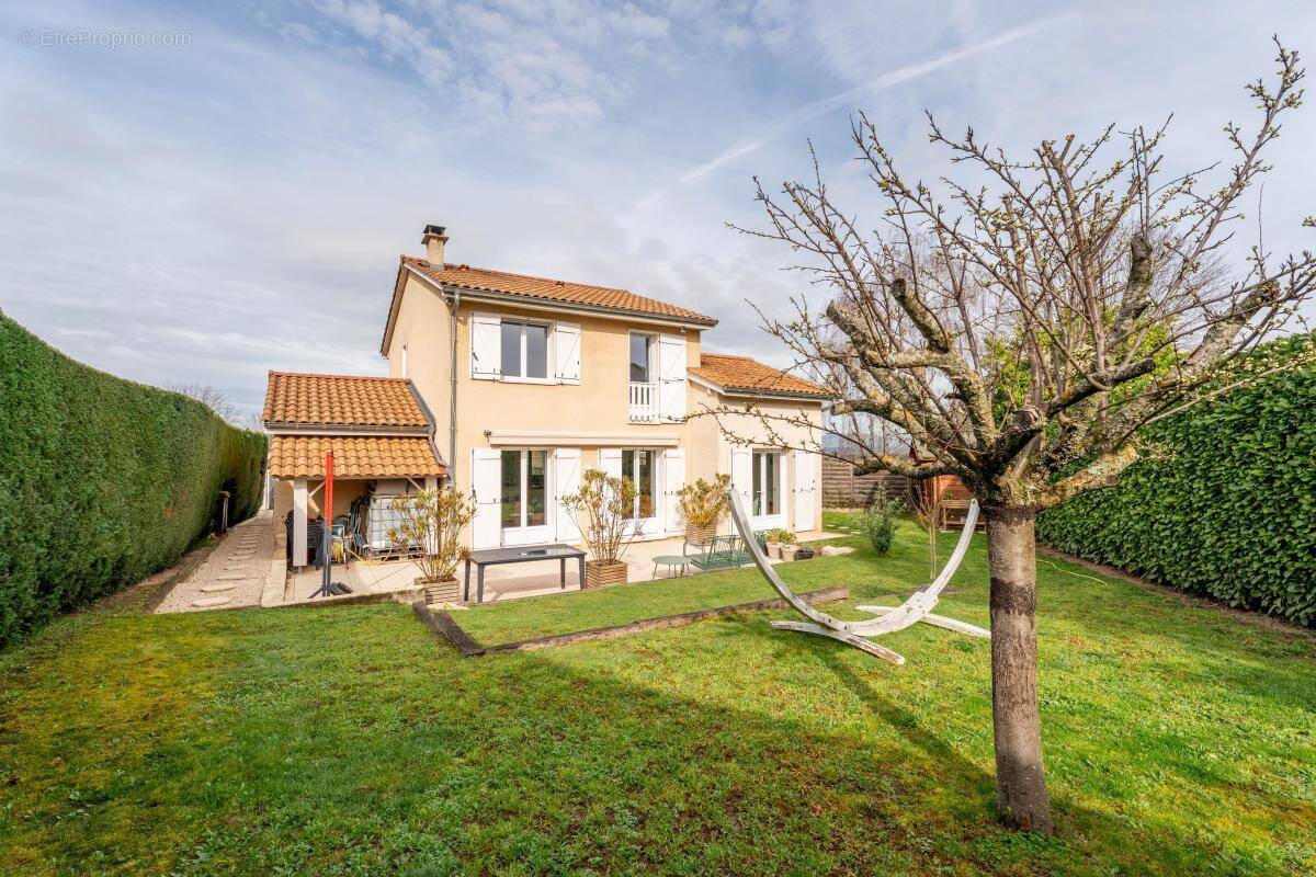 Maison à LENTILLY