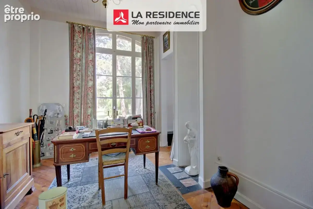 Maison 13 pièces 323 m² à vendre à Saint-Etienne-Du-Rouvray (76800) - photo 8