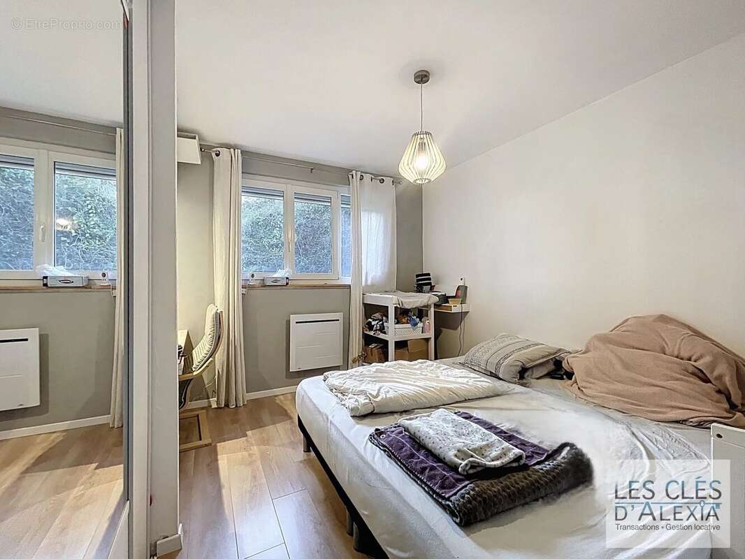 Maison à PONT-EVEQUE