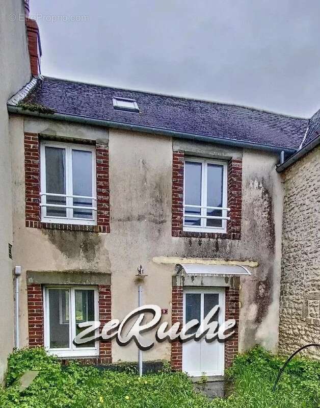 Maison à BAZOCHES-AU-HOULME
