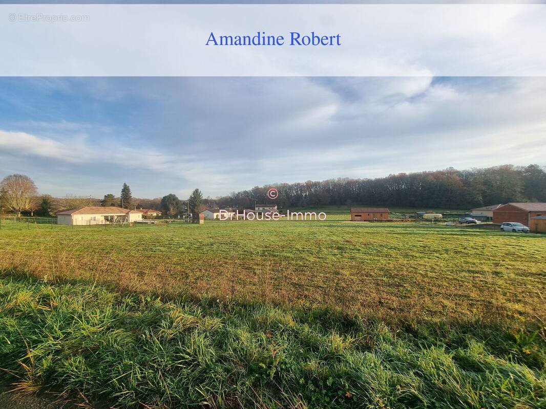 Terrain à LALINDE