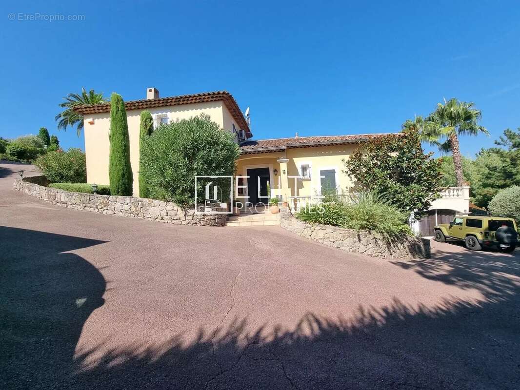 Maison à LES ADRETS-DE-L'ESTEREL
