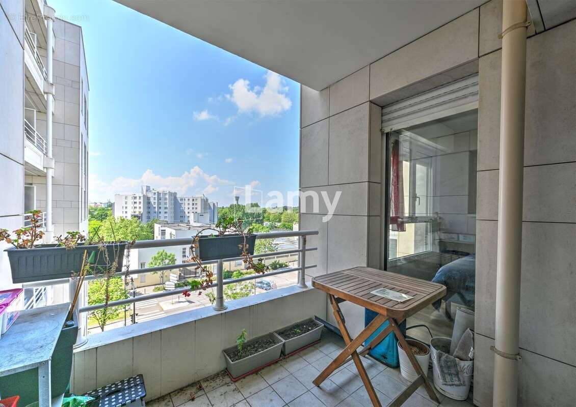 Appartement à MONTIGNY-LE-BRETONNEUX