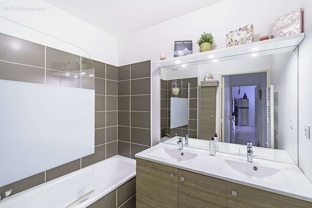Appartement à MARSEILLE-13E