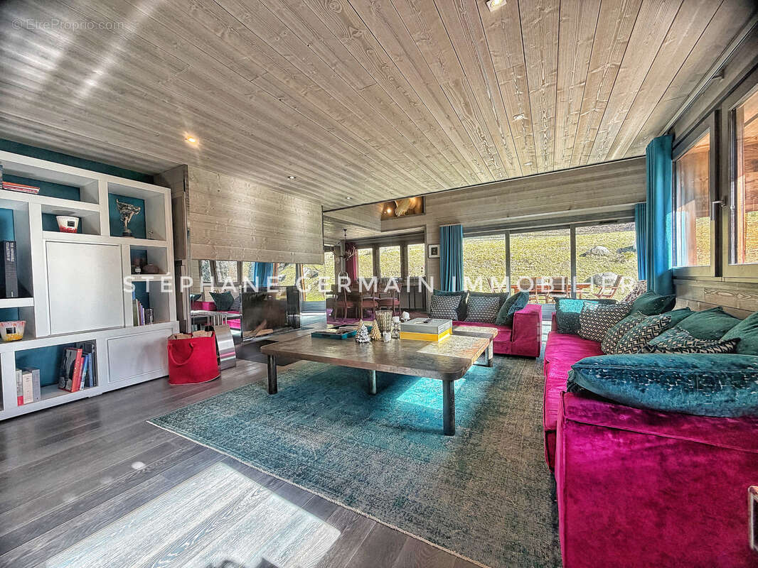 Maison à DEMI-QUARTIER