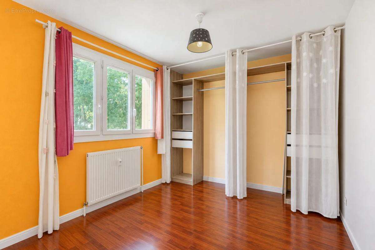 Appartement à FONTAINES-SUR-SAONE