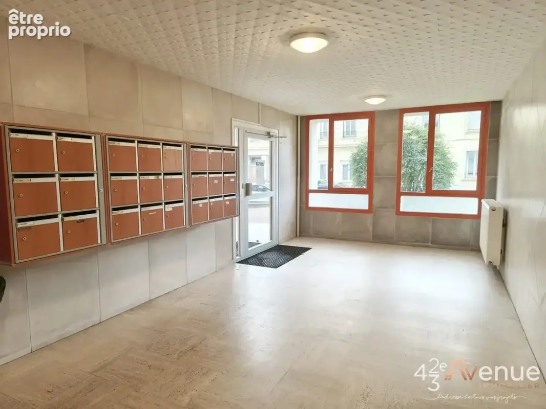 Appartement 4 pièces 108 m² à vendre à Saint-Etienne (42000) - photo 2