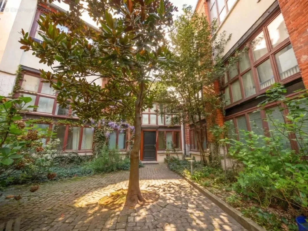 Appartement à PARIS-14E