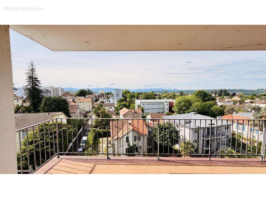 Appartement à BILLERE