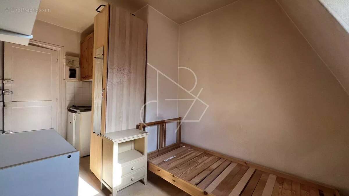 Appartement à PARIS-8E
