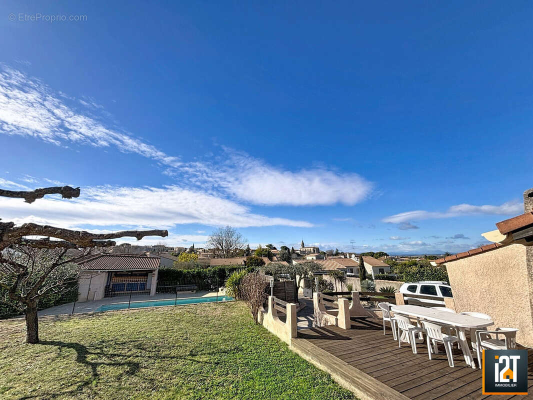 Maison à LA CALMETTE