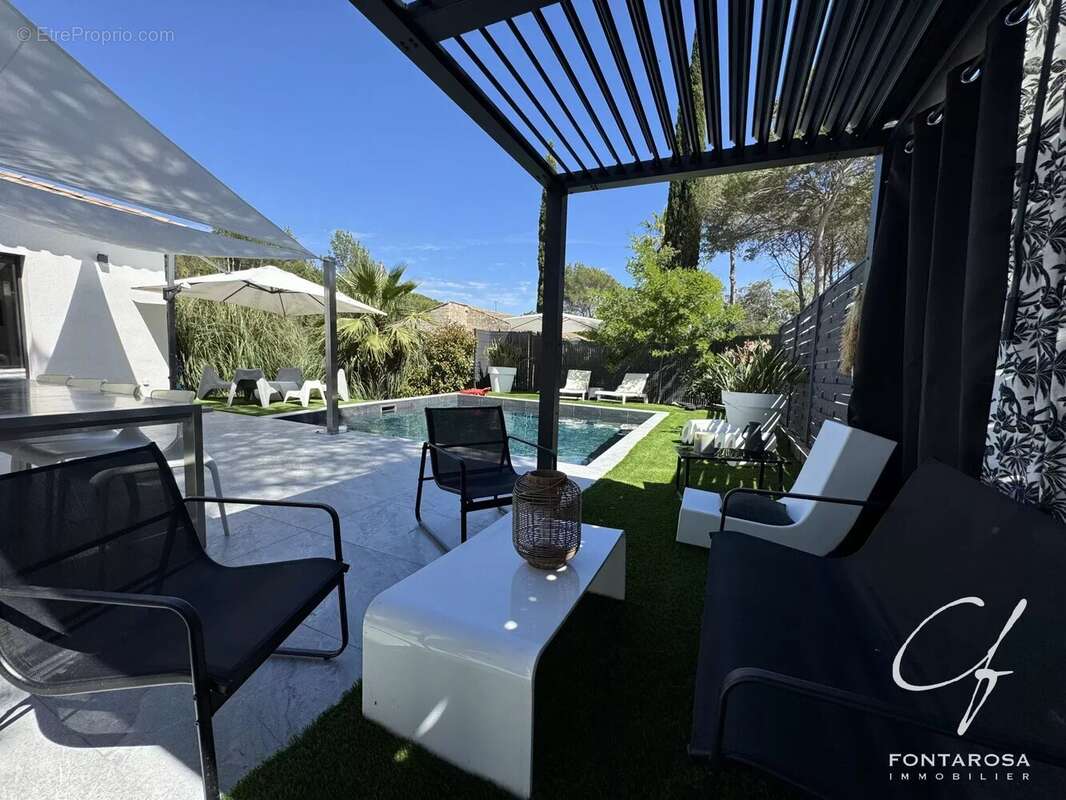 Maison à PUGET-SUR-ARGENS