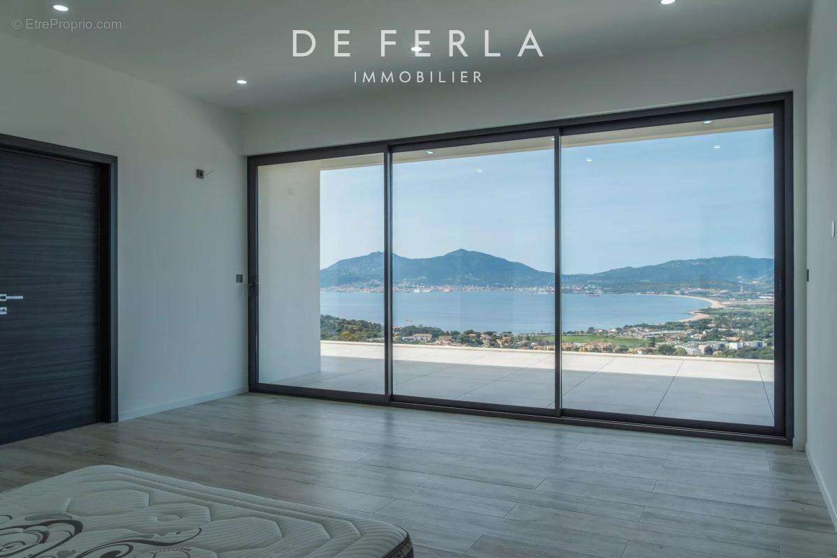 Propriété avec vue mer sur Porticcio - photo 11
