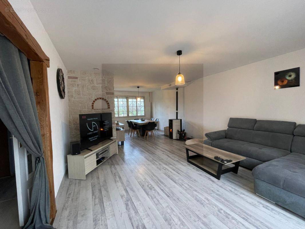 Maison à COURVILLE-SUR-EURE