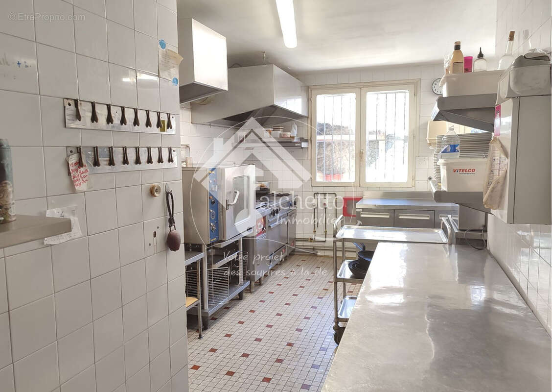 Commerce à VARENNES-SUR-MORGE