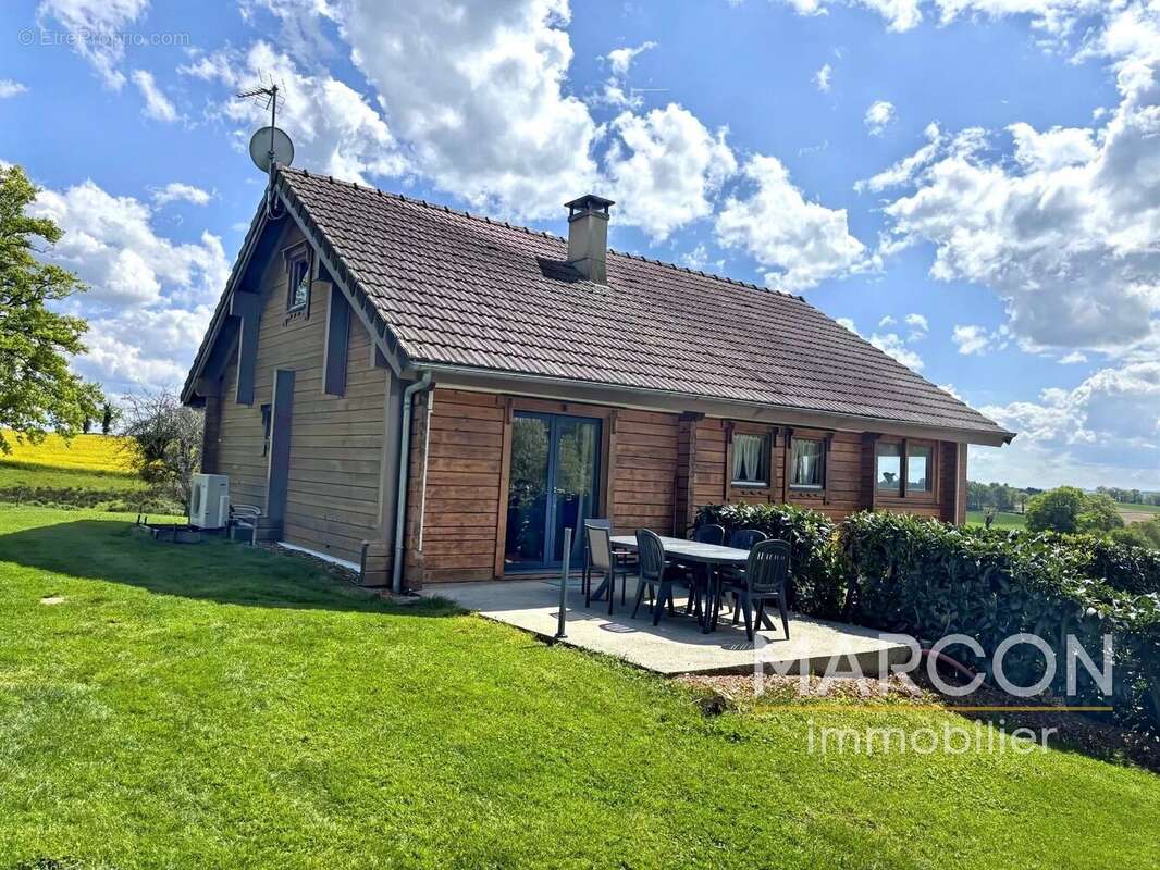 Maison à LE GRAND-BOURG