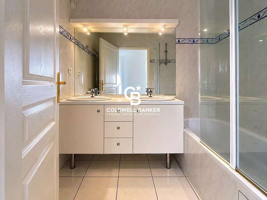Appartement à VETRAZ-MONTHOUX