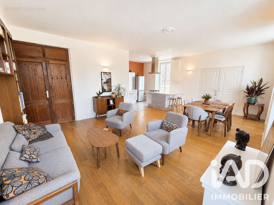 Appartement 80 m² à Novalaise  - photo 2
