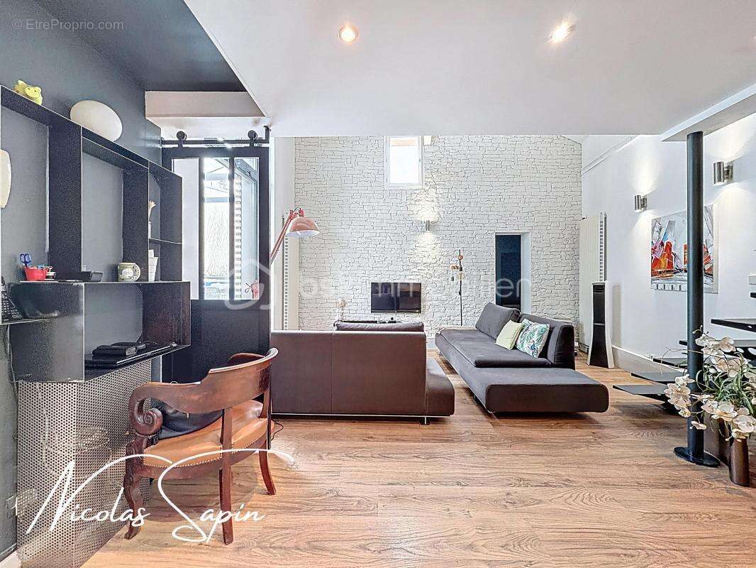 Maison à SAINT-EGREVE