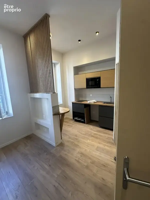 Appartement à MARSEILLE-4E