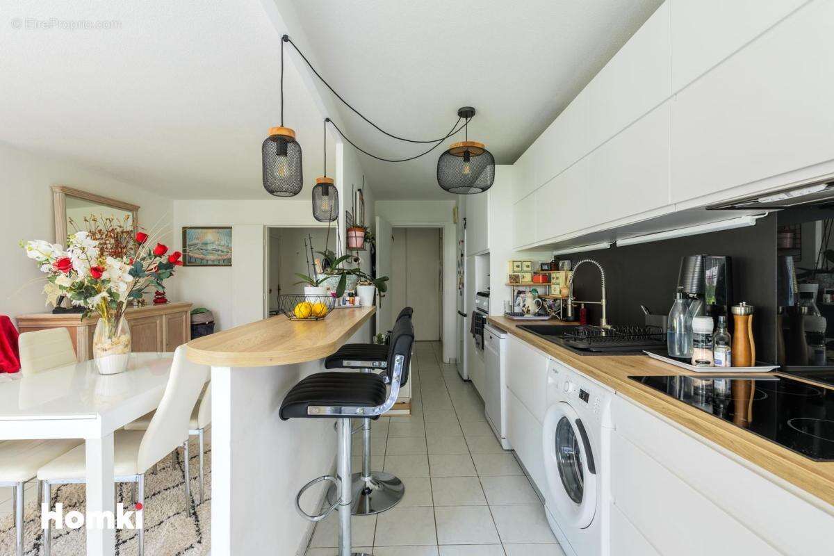 Appartement à VILLENEUVE-LOUBET