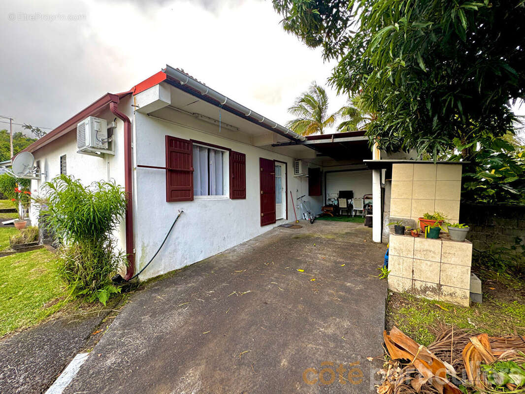Maison à SAINT-PHILIPPE