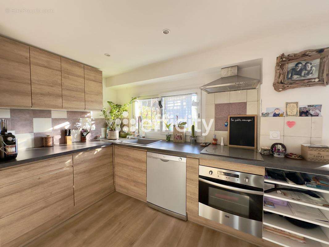 Maison à SEPTEMES-LES-VALLONS