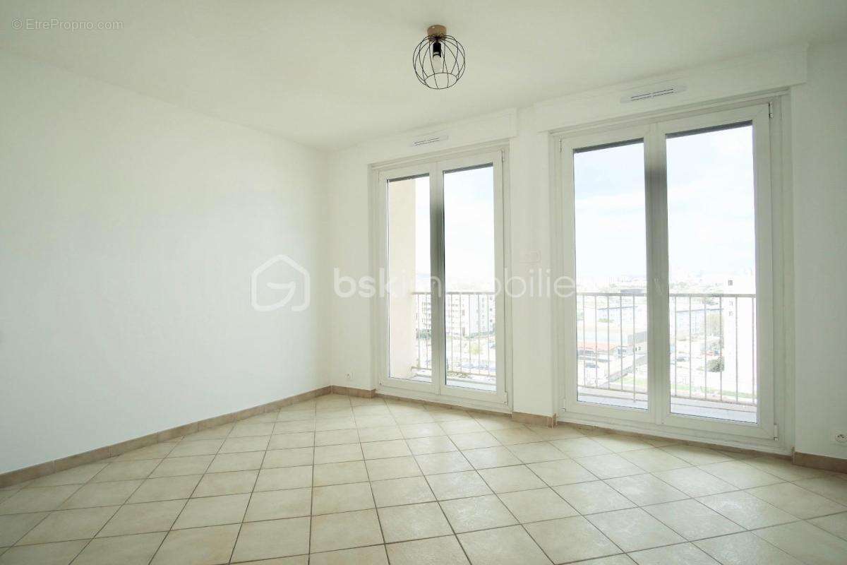 Appartement à MARSEILLE-10E