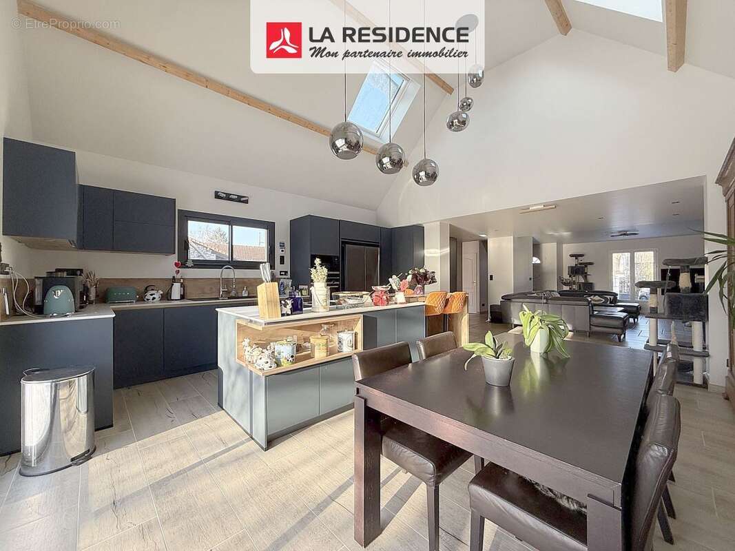 Maison 164 m² à Bonnieres-Sur-Seine  - photo 2