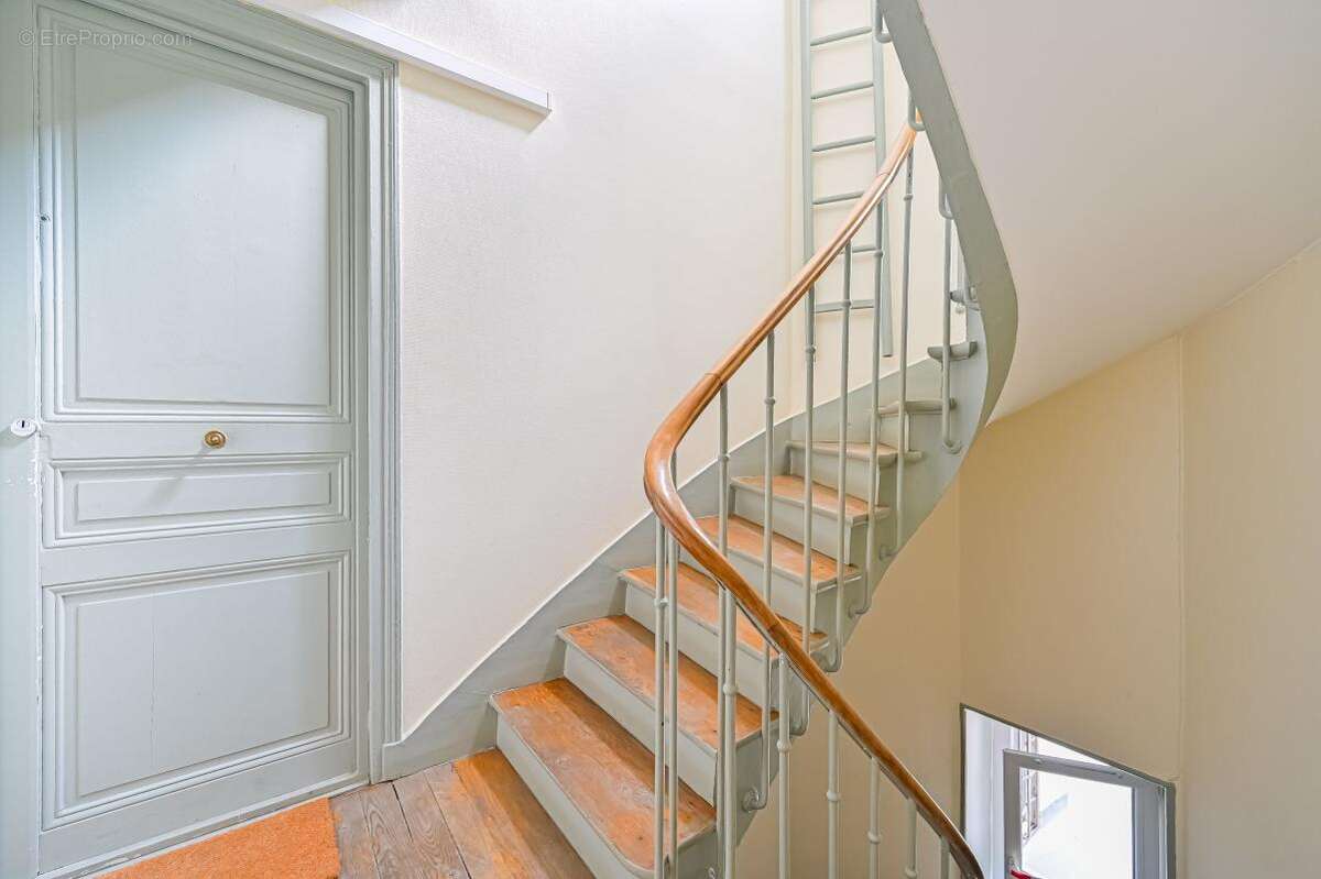 Appartement À Vendre - photo 7