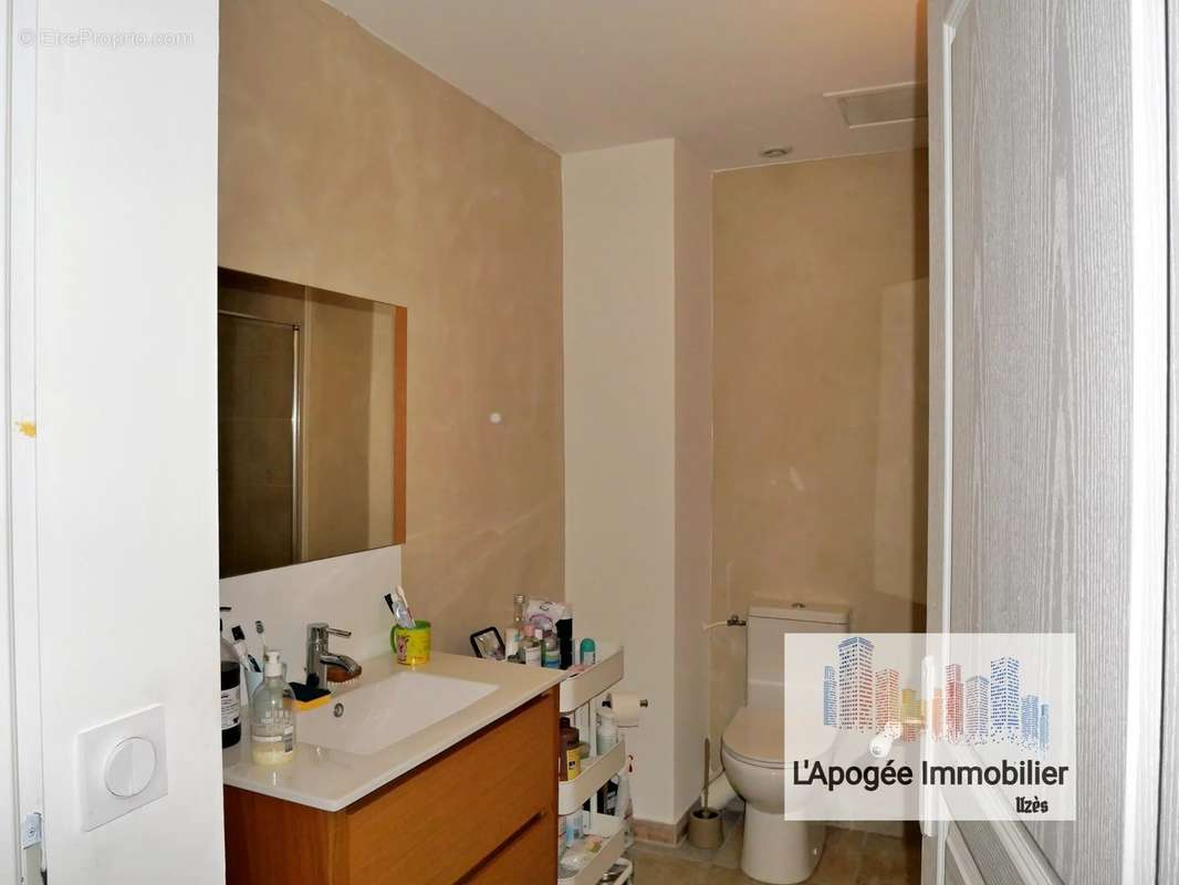 Appartement à LUSSAN