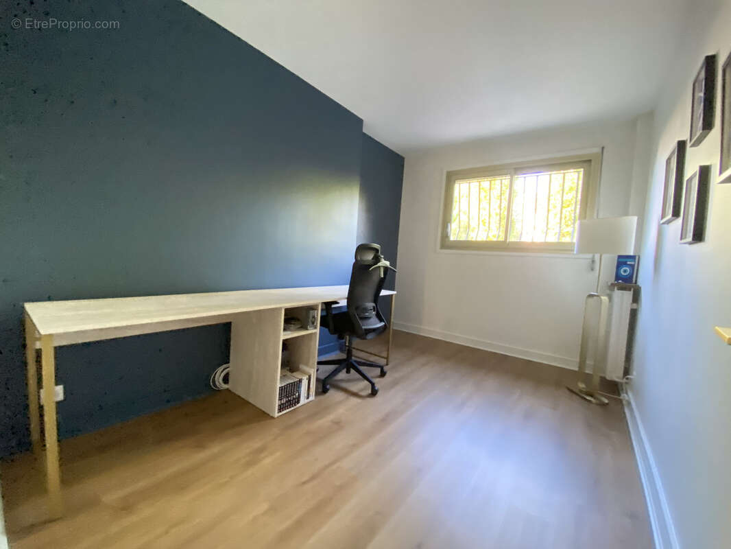 Appartement à LE PLESSIS-ROBINSON