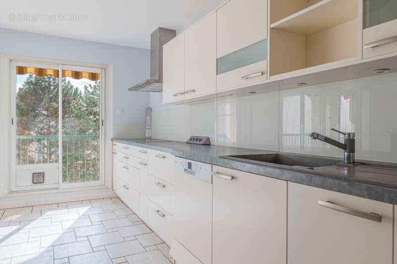 Appartement à LYON-9E